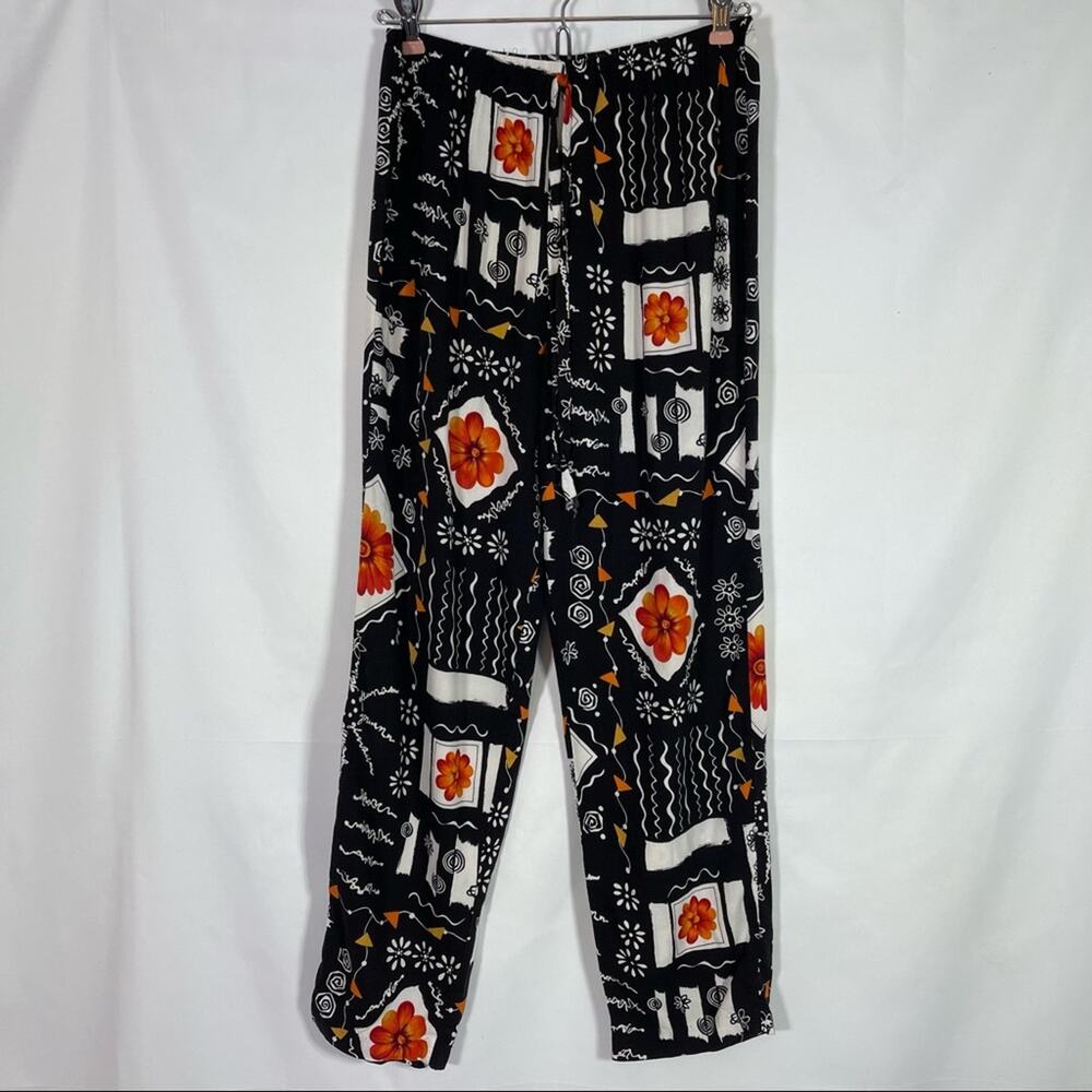 Jadyn T, Floral Elastic Waist Pants, Size Med Petite. In excellent condition!